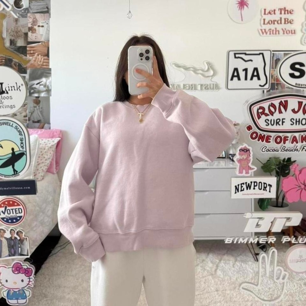 purplish pink aritzia crewneck sweatshirt - Picture 4 of 8